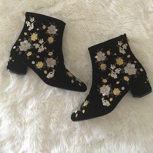 Topshop Velvet Blossom Boots Sz9